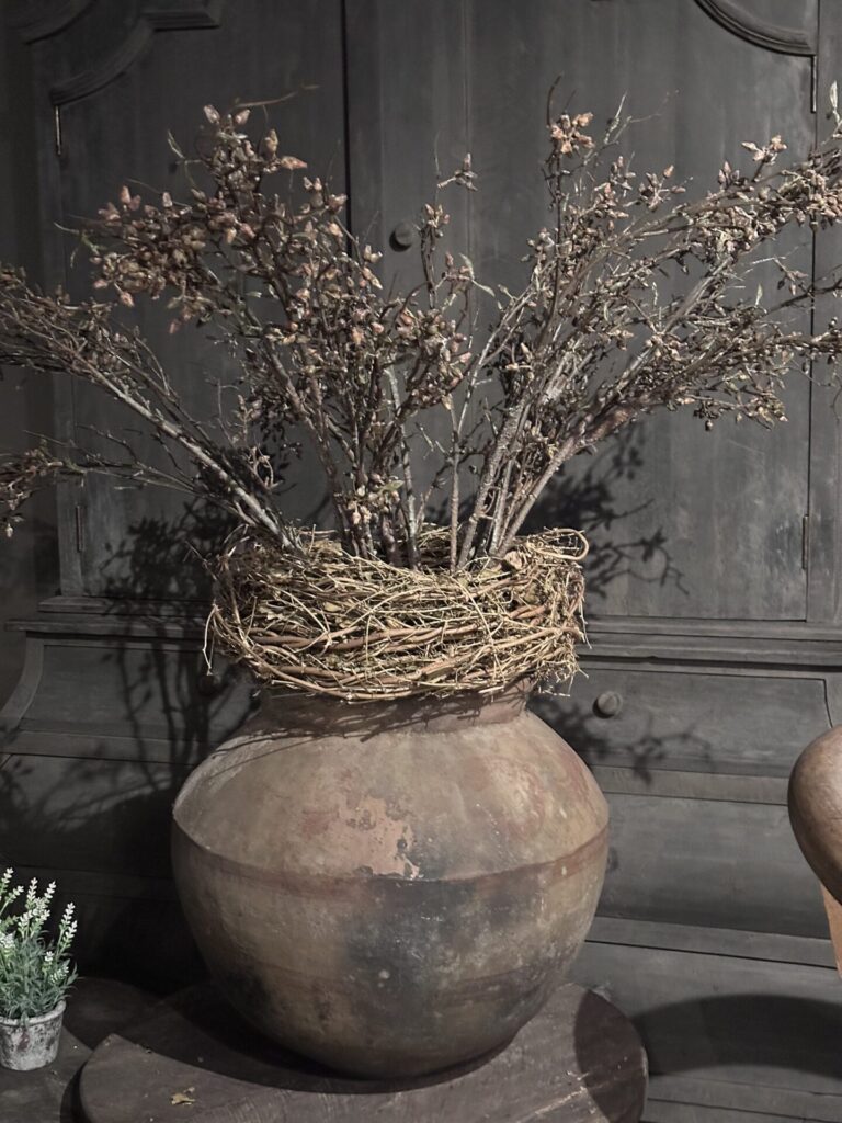 Wabi sabi, landelij, wonen, decoratie, waterkruik