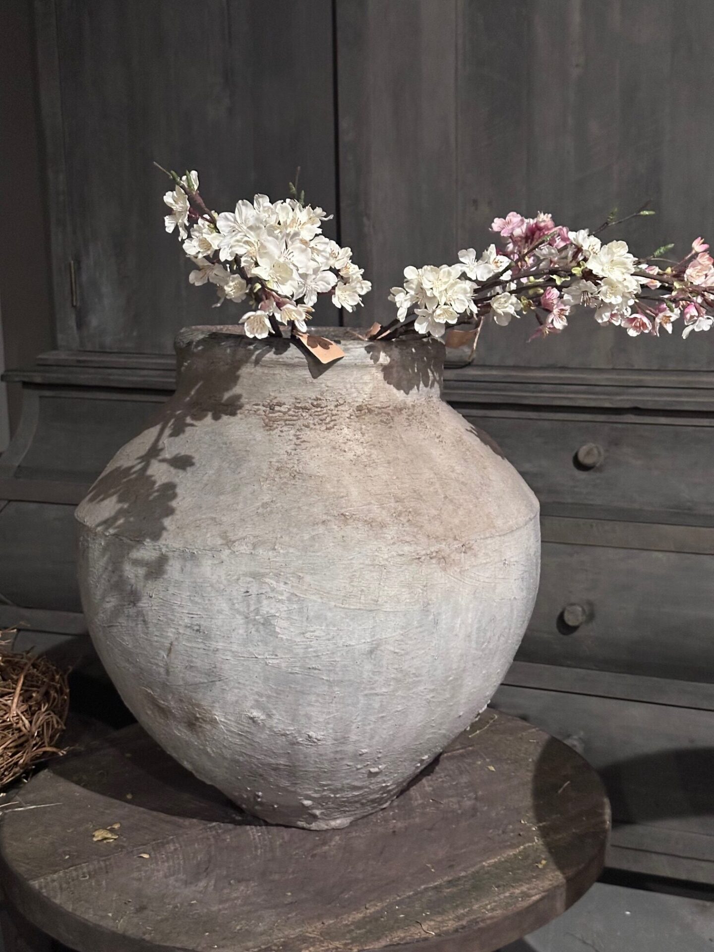 Authentieke Oude Stenen Waterkruik – Wabi-Sabi & Sober Wonen (49 cm) - Afbeelding 2