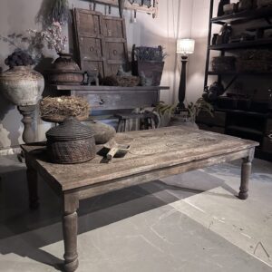 Unieke salontafel oude deur uit India