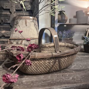 Unieke Oude Chinese Plukmand – Authentiek & Landelijk (56x33x33 cm)