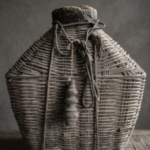 Unieke Oude Leemmand – Pure Wabi-Sabi Sfeer