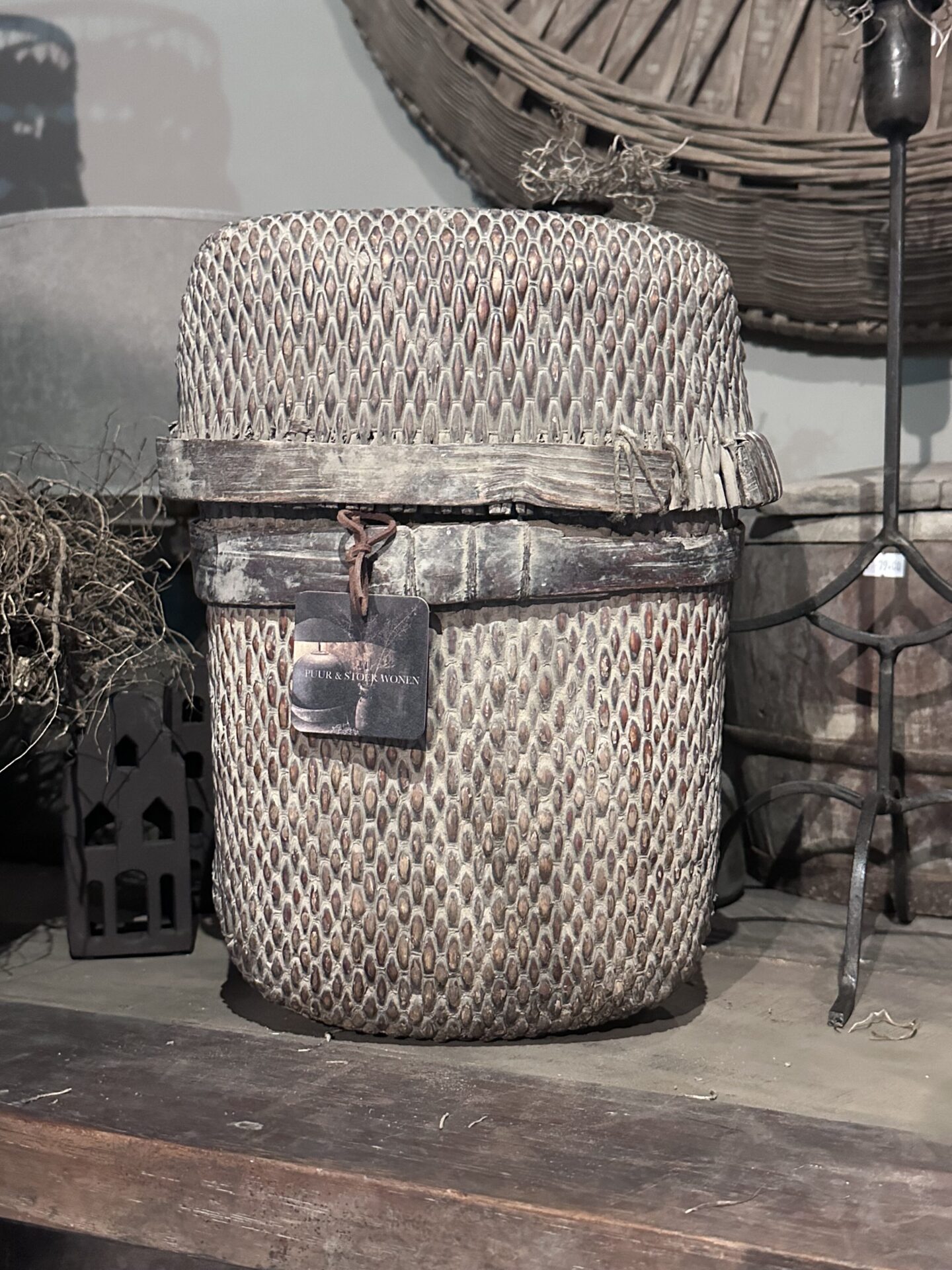 Antieke Chinese Vissersmand met Deksel – 24x12x32 cm | Stoer & Landelijk Woonaccessoire - Afbeelding 5