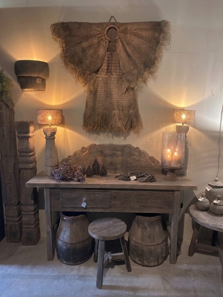 Uniek oud houten ornament