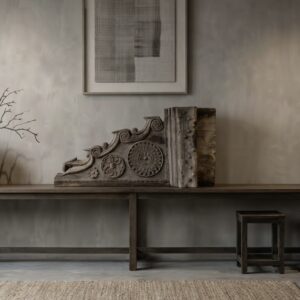 Oud houten ornament India van doorleefd hout