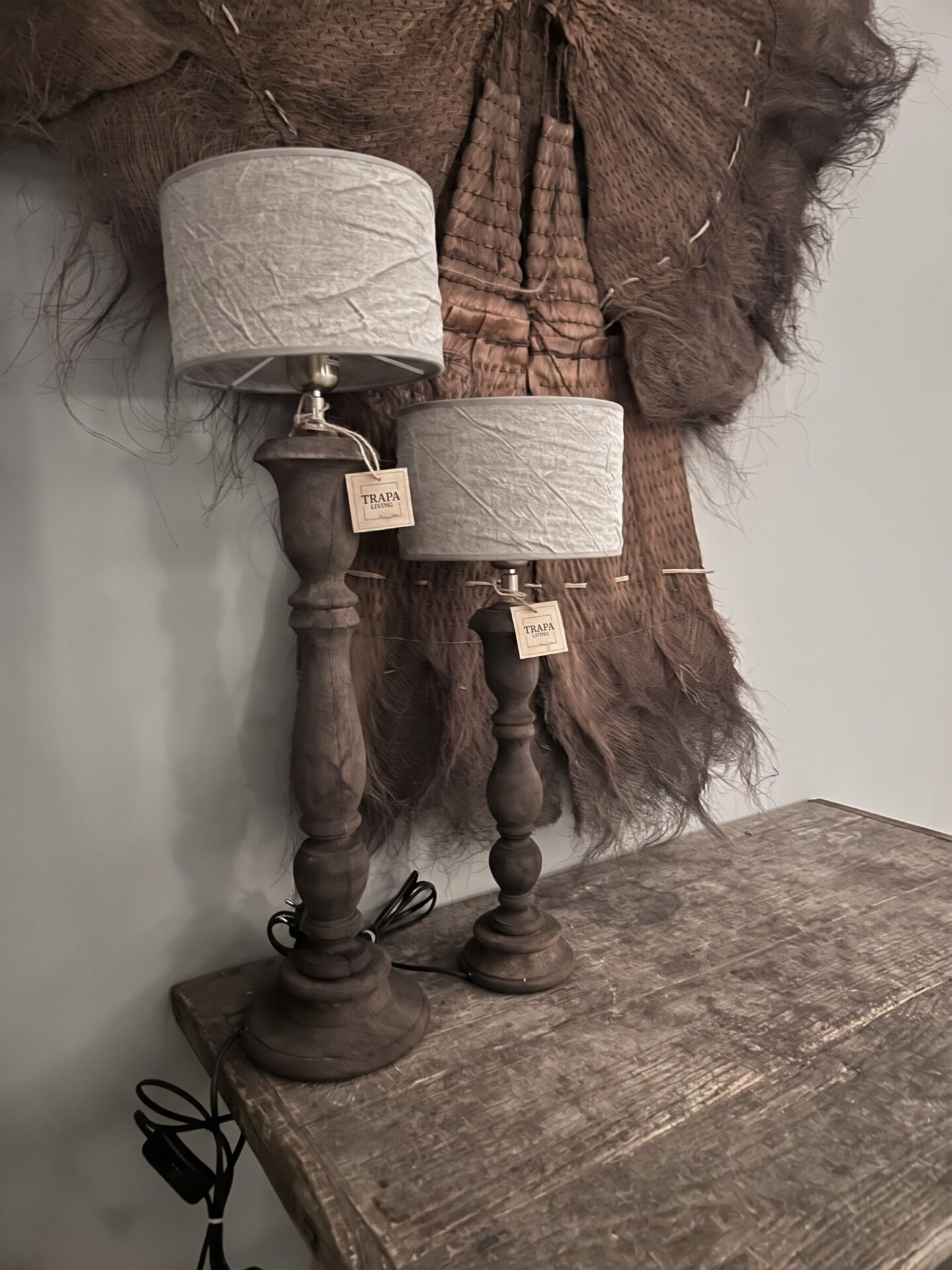 Sobere houten tafellamp